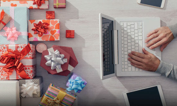 Internet Facility Makes it Easy to Gift Online in Pakistan