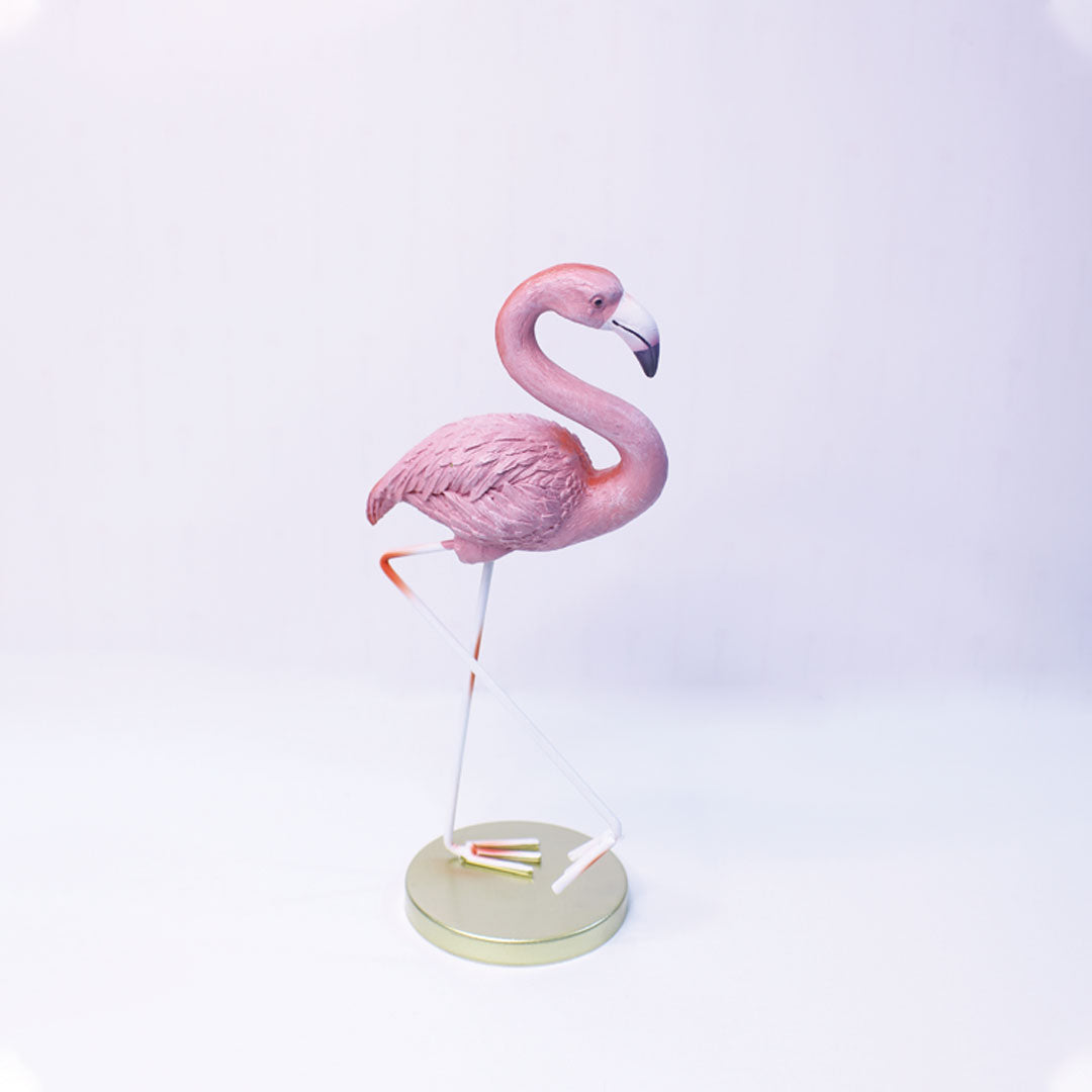 Adorable Flamingo Statue Main image